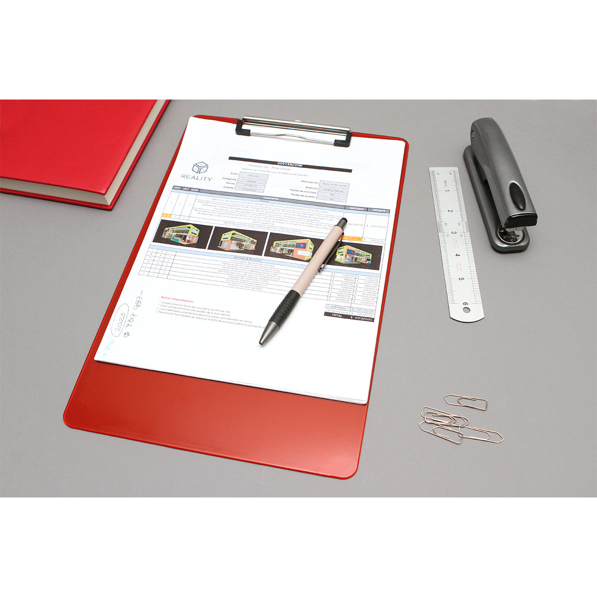 TABLA DE PLÁSTICO PARA DOCUMENTOS DK-074